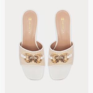 NIB NEWBELLA Raffia Slide Sandals Chain Block Heel Cream/Tan Women’s Size 7.5